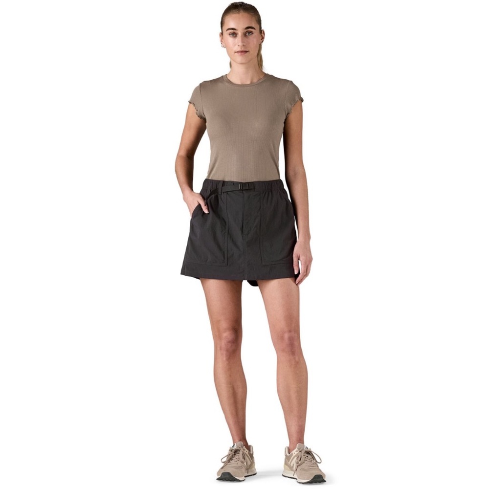 NWT Patagonia Women's Outdoor Everyday Skort. Size Large. - Picture 5 of 10